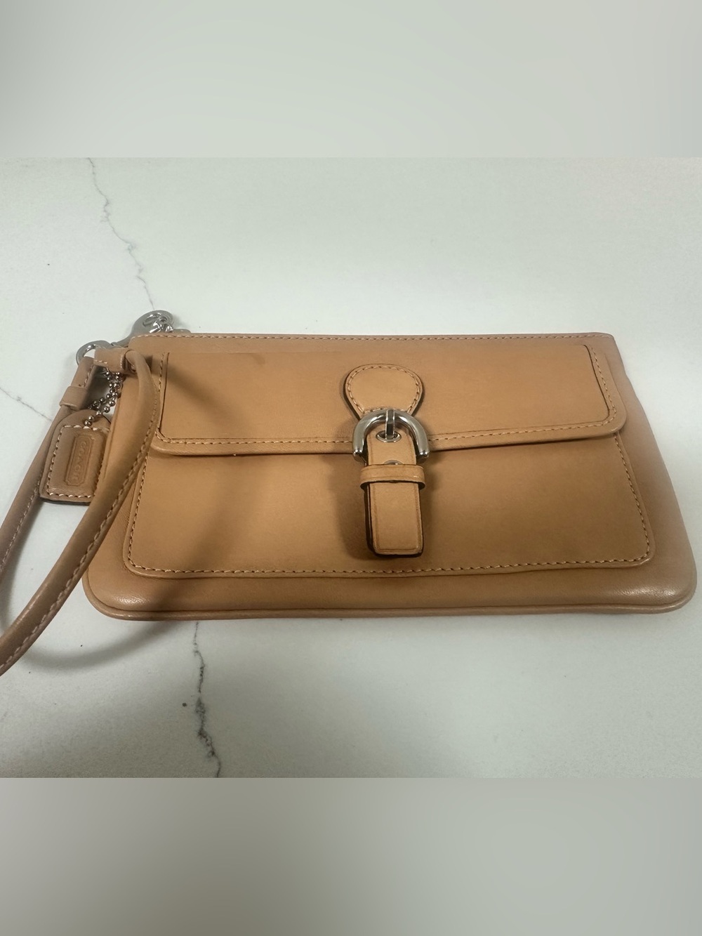 Coach Hamptons vintage glove tan leather  writslet  w/ Silver Buckle